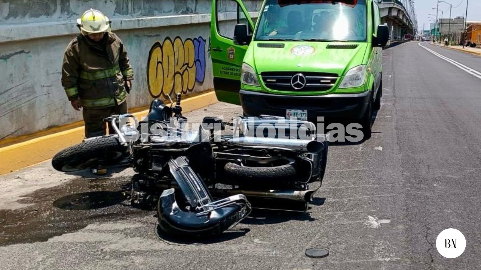 Derrapa motociclista   y muere en Las Torres